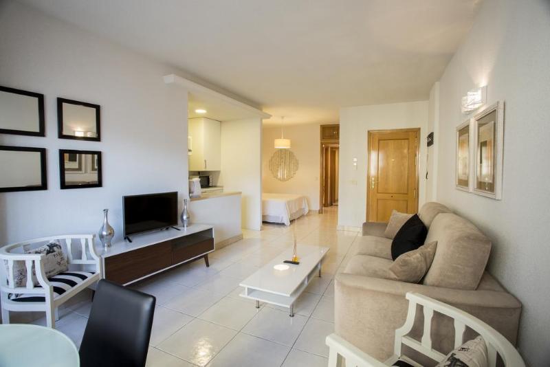 Apartamento Wootravelling Plaza De Oriente Homtels Madrid Exterior foto